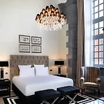 Отель Royal Hainaut & 4*