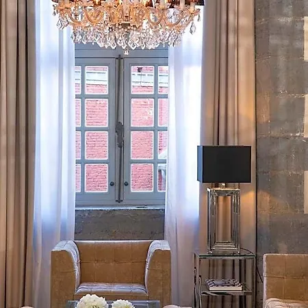 Hotel Royal Hainaut & 4*