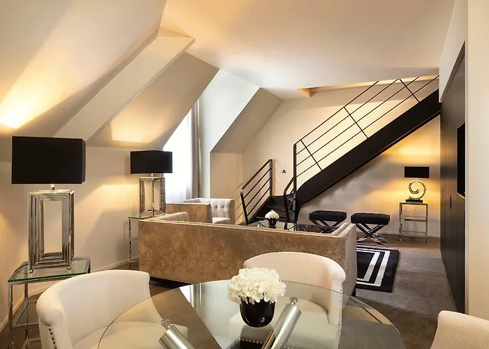 Royal Hainaut & 4* Valenciennes